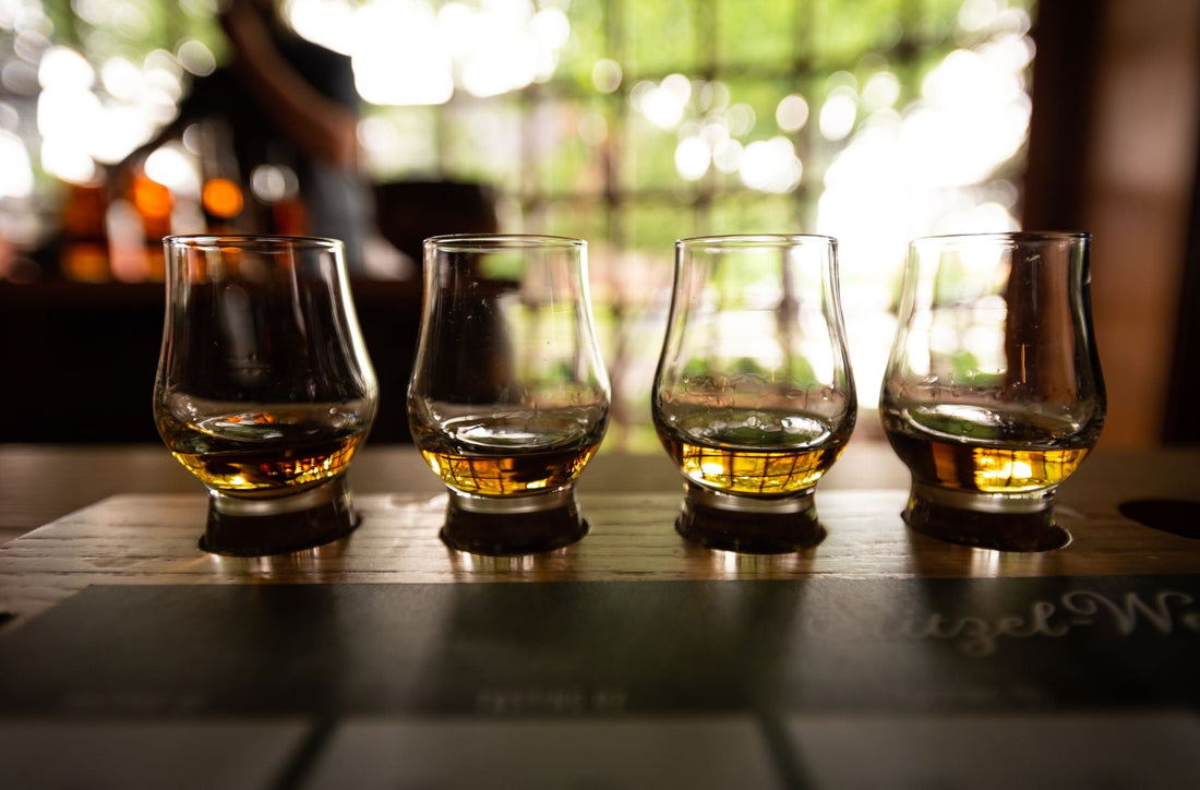 Choosing The Best Bourbon Drinking Glasses For Your Bar Setup