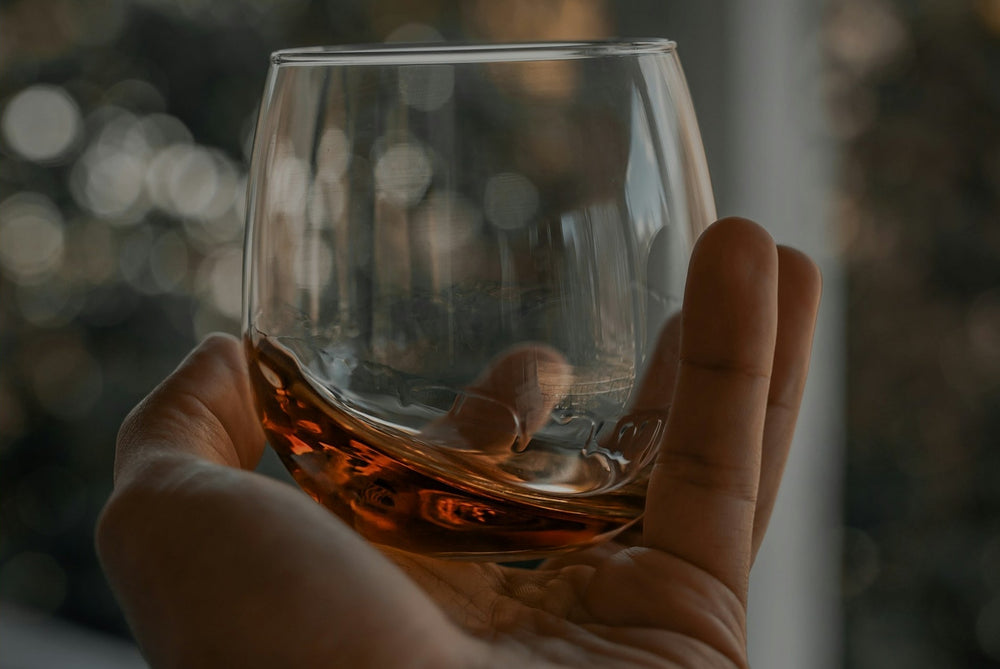 Should You Use a Rotating Whisky Glass for Fall Tastings?