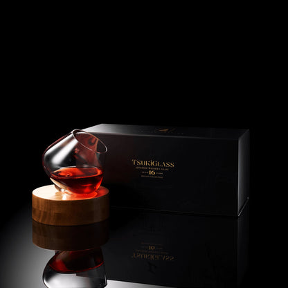 Kami Rotating Crystal Wine Glass & Wooden Coaster