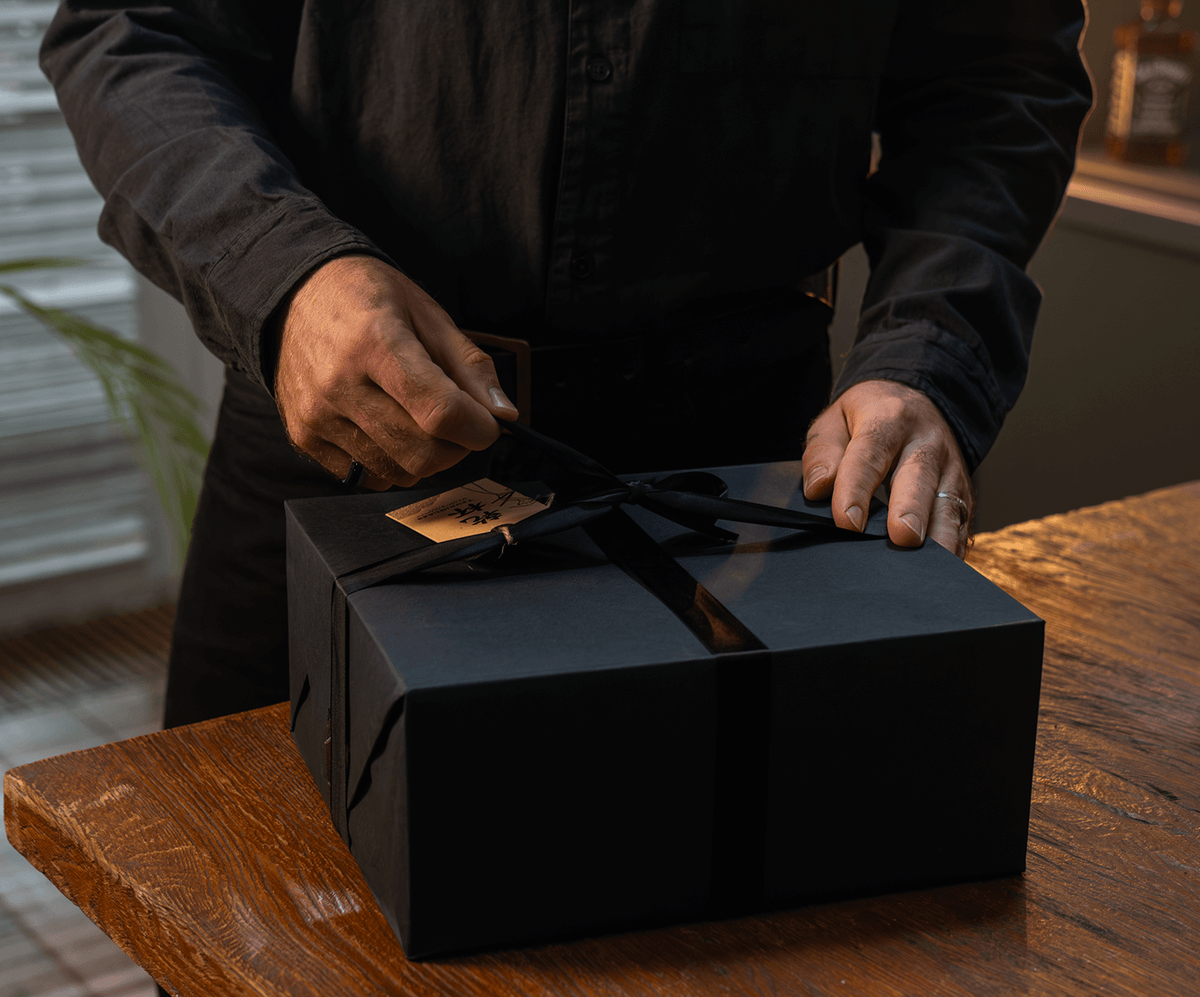 AN UNFORGETTABLE GIFT A GESTURE THAT GOES BEYOND