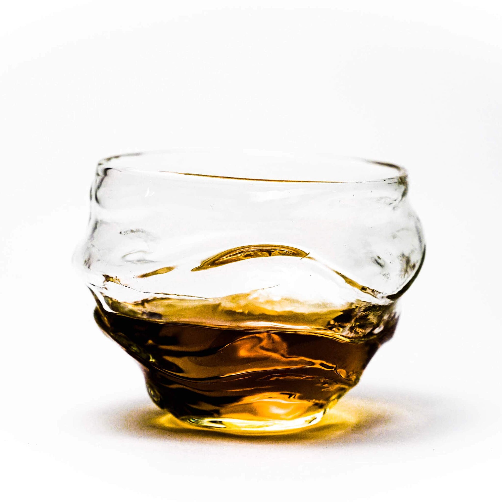 https://tsukiglass.com/cdn/shop/files/tsukiglass-set-of-2-glasses-kai-japanese-crystal-whisky-glass-42342693437744.jpg?v=1703691729&width=1946
